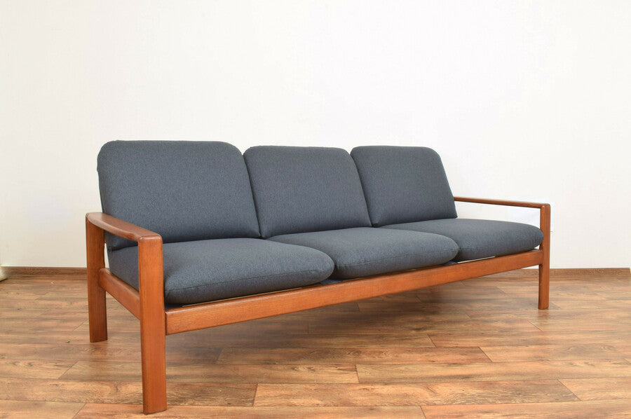 Mid century danish teak sofa, 1970s. – A rare vintage treasure