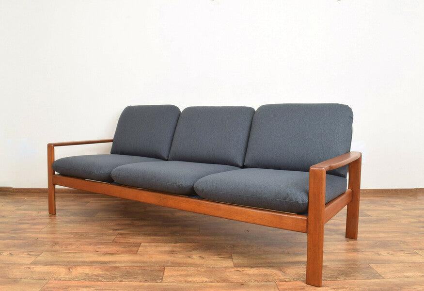 Mid century danish teak sofa, 1970s. – A rare vintage treasure