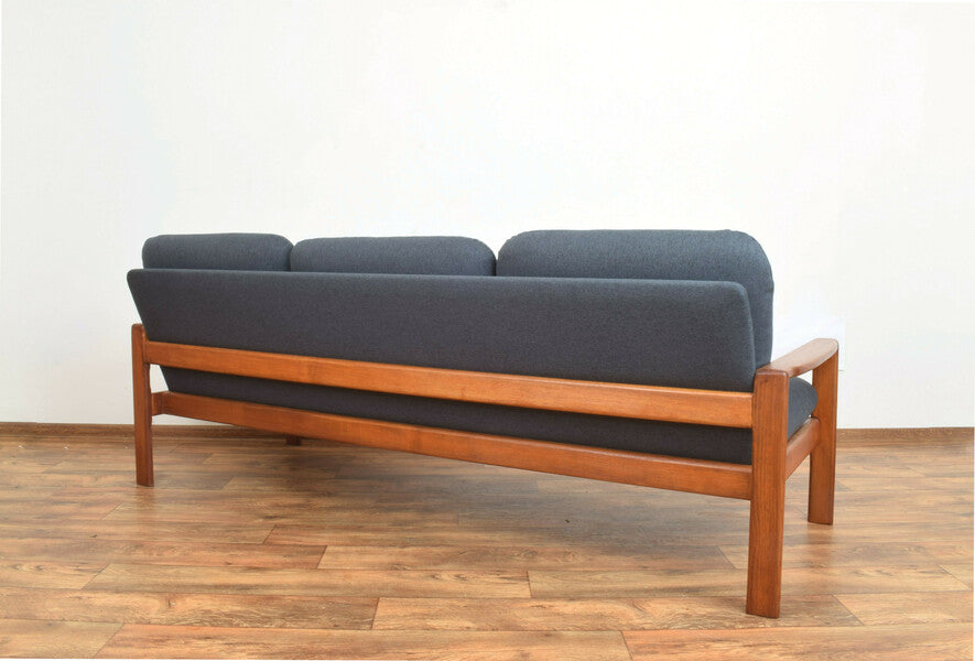 Mid century danish teak sofa, 1970s. – A rare vintage treasure