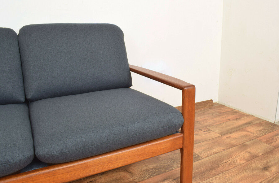 Mid century danish teak sofa, 1970s. – A rare vintage treasure