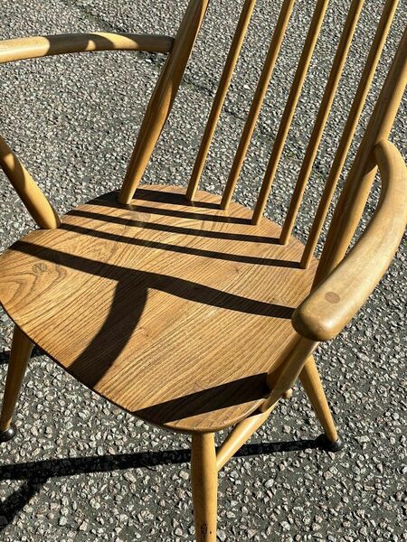 Vintage extending ercol table and chairs – A rare vintage treasure