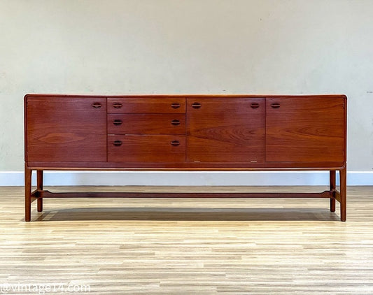 Long sideboard (beithcraft), 1960s – A rare vintage treasure